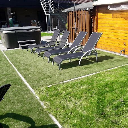 Appartement All In & Zwembad Leopoldsburg Zewnętrze zdjęcie